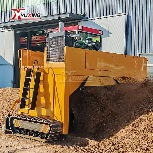crawler compost turner